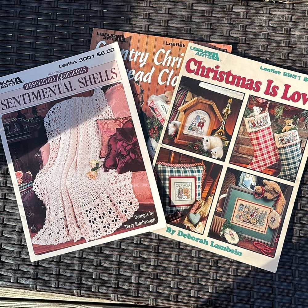 Leisure Arts Crafts Books, Lot of 3, Crosstich, Christmas, Crochet